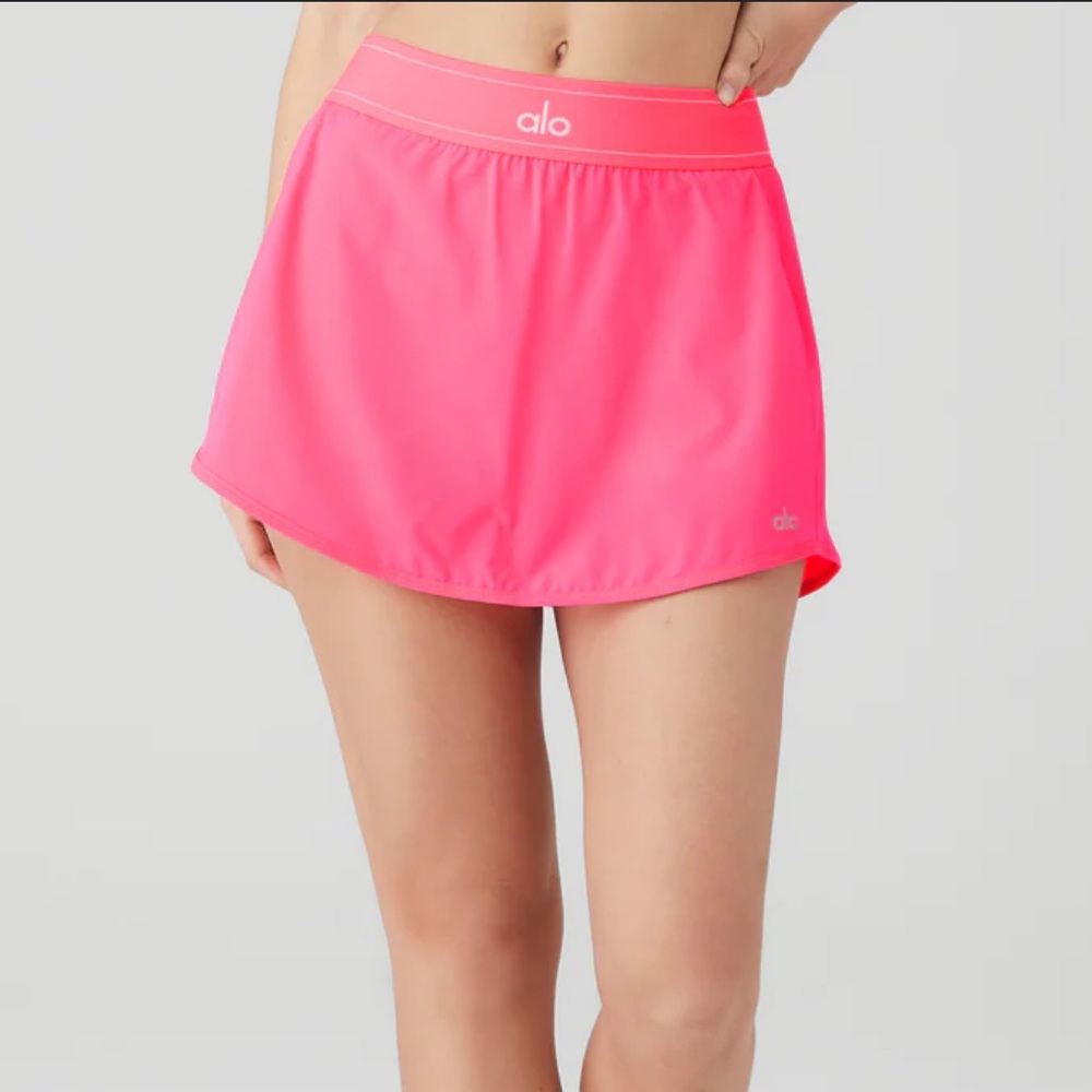 ALO YOGA Fluorescent pink coral skirt